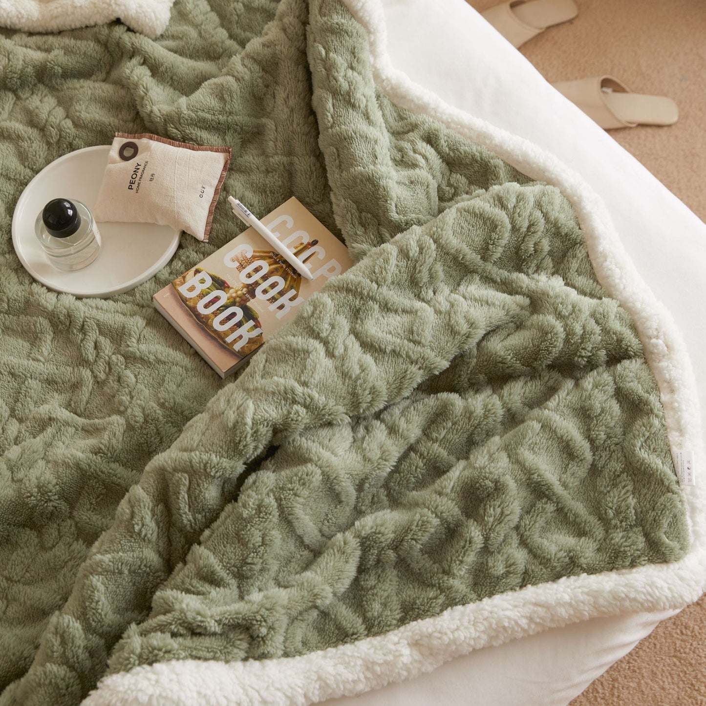 Jacquard Blanket